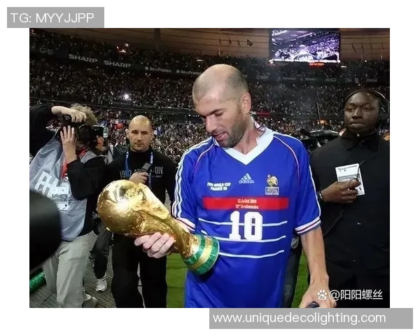 猜猜这些近代足球巨星是谁他们的成就和传奇你知道多少