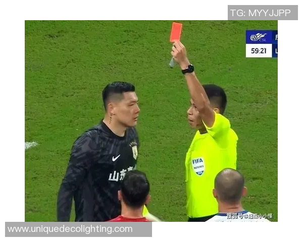 足球明星因红牌判罚罚款金额是多少解析